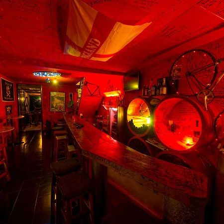 צ'יאנג קונג Funky Box Hostel מראה חיצוני תמונה