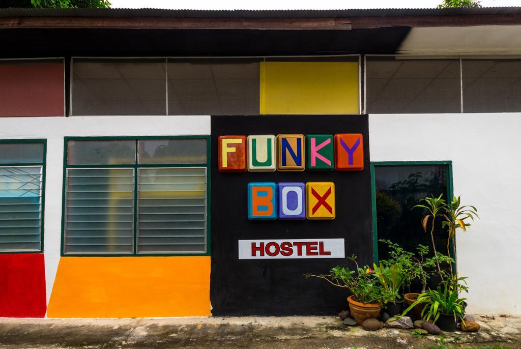 צ'יאנג קונג Funky Box Hostel חדר תמונה