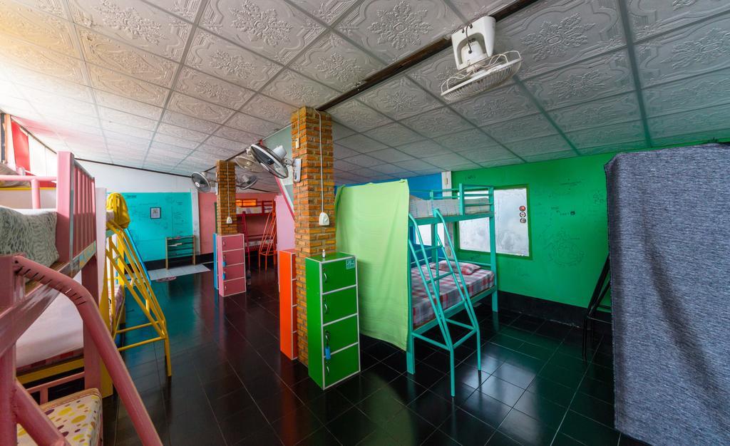 צ'יאנג קונג Funky Box Hostel מראה חיצוני תמונה