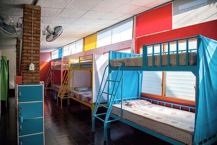 צ'יאנג קונג Funky Box Hostel מראה חיצוני תמונה
