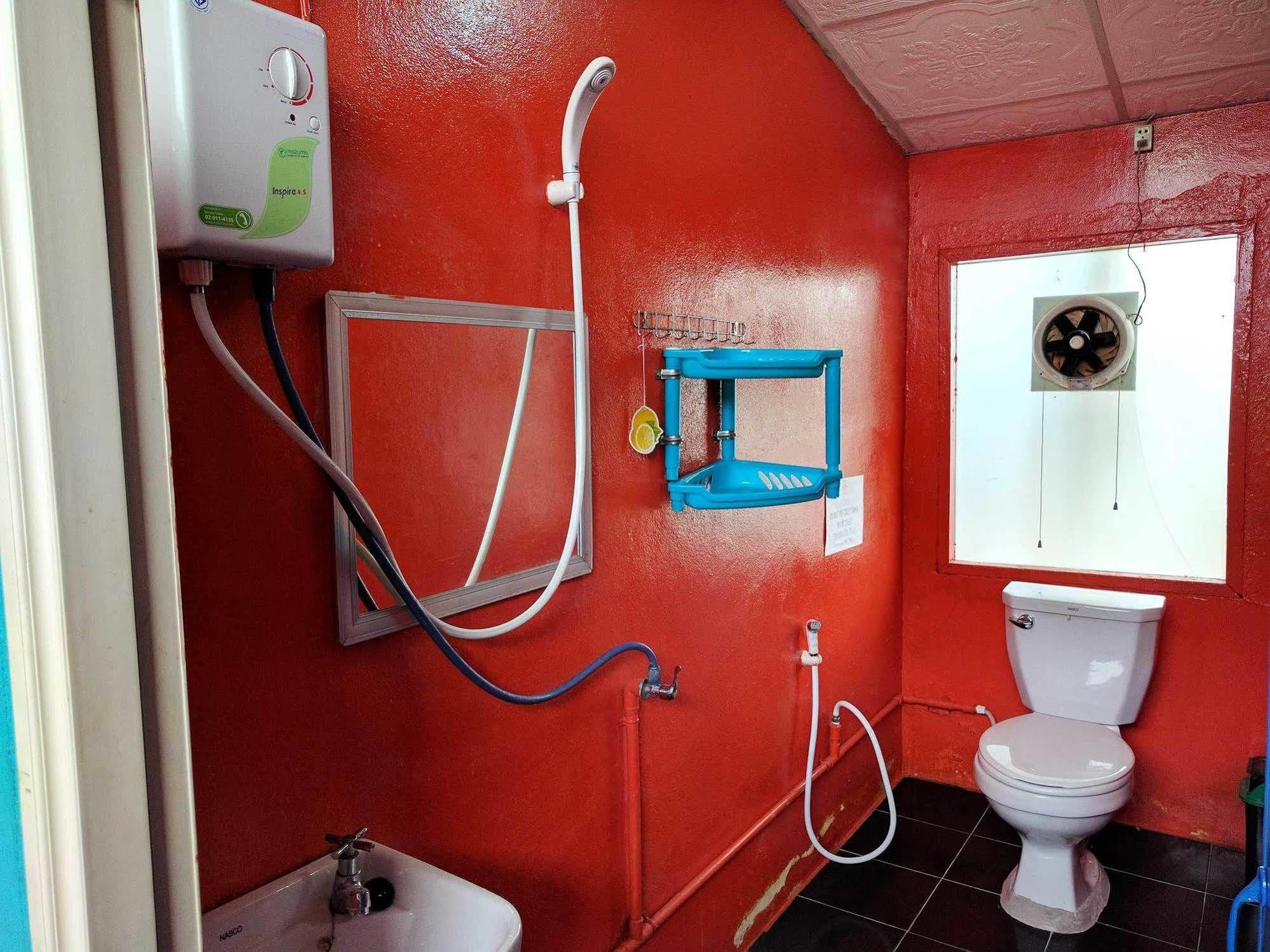 צ'יאנג קונג Funky Box Hostel מראה חיצוני תמונה